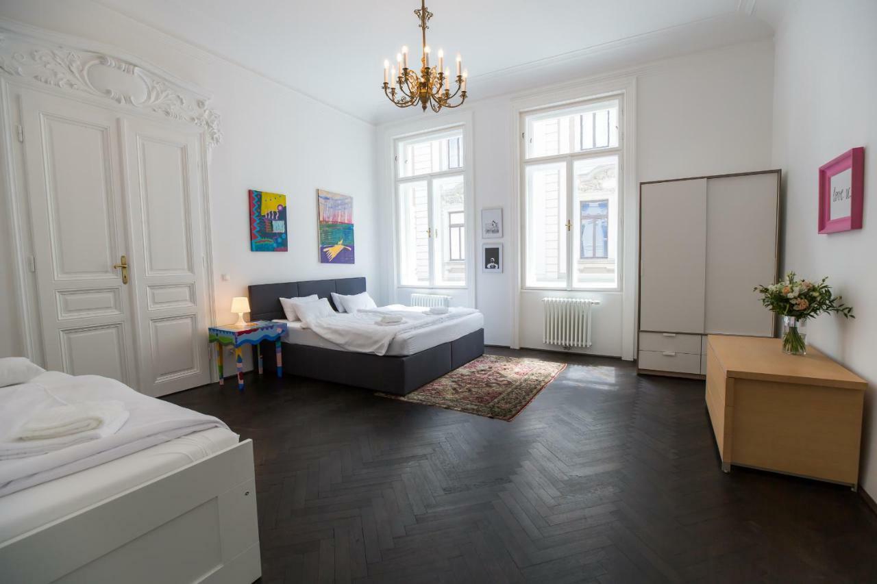 Grand Soho Apartment Вена Экстерьер фото