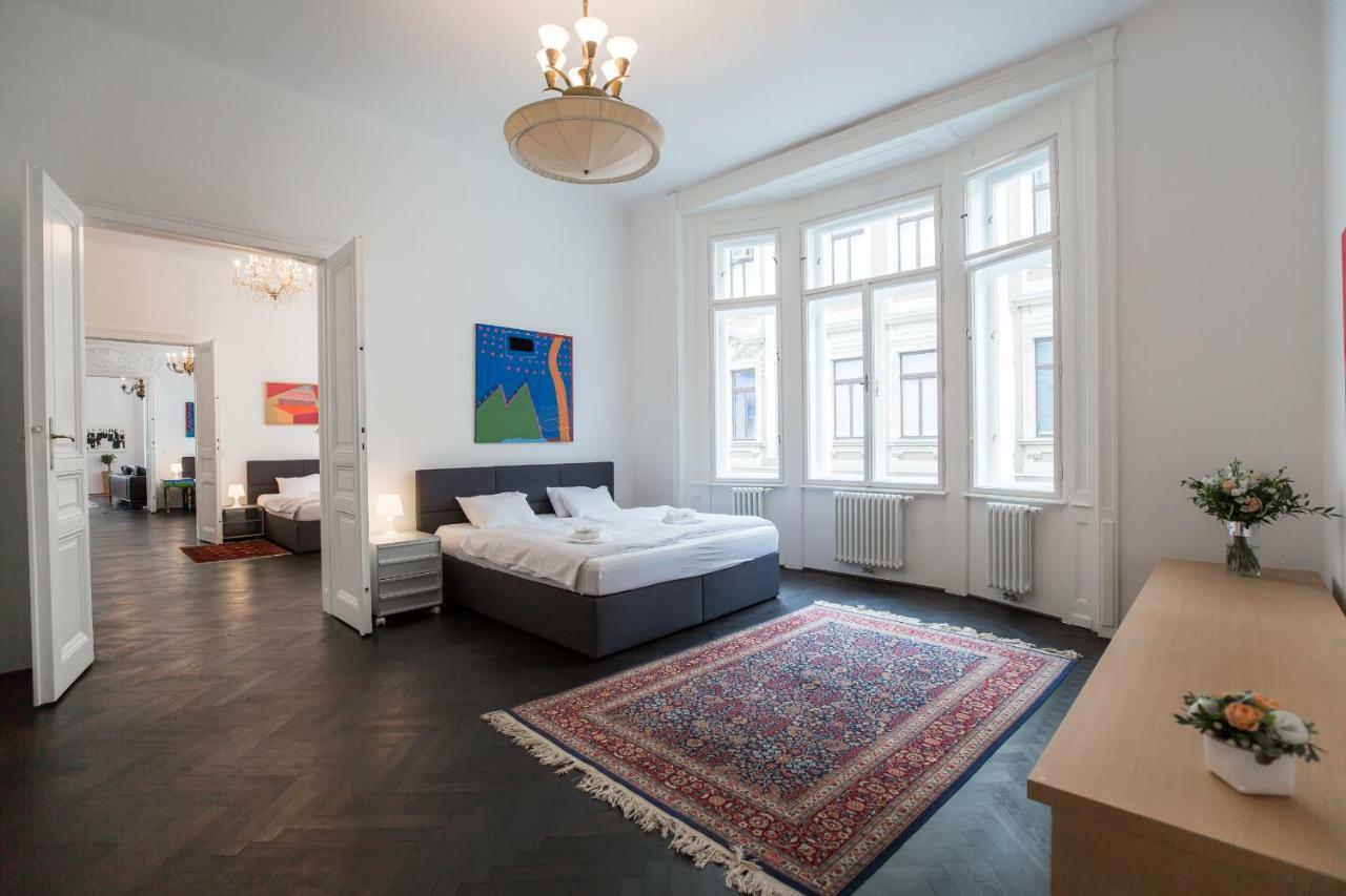 Grand Soho Apartment Вена Экстерьер фото
